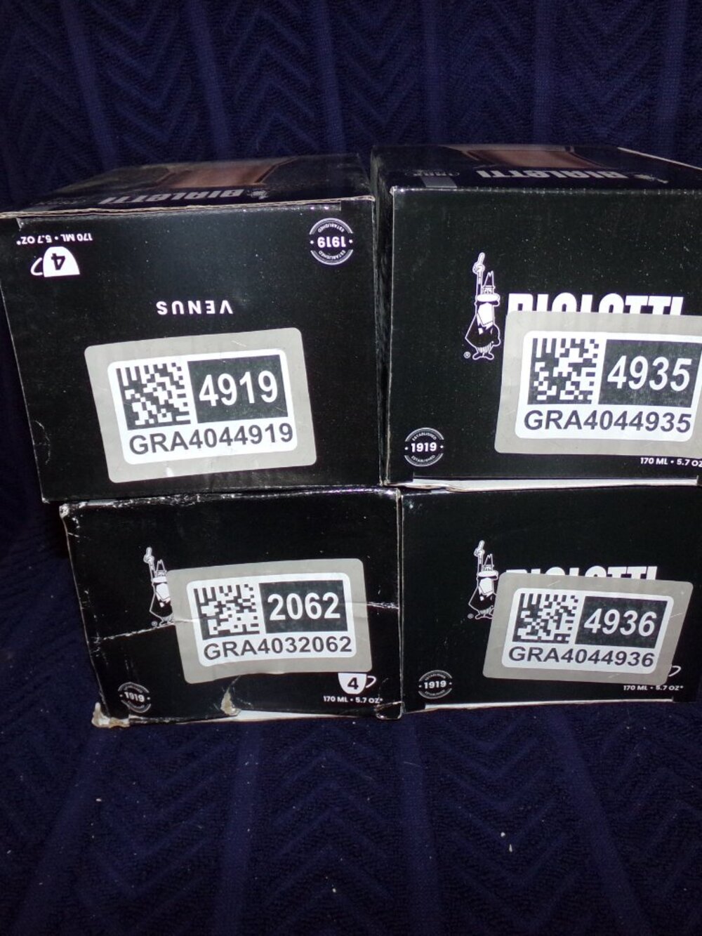 NEW in Bialetti VENUS 4-Cup Espresso Maker Induction or stove top - Picture 2 of 8